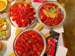 -巴厘龙虾·榜首油焖大虾(音乐学院·沿江酒馆店)