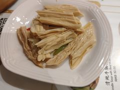 西芹拌腐竹-古井假日酒店-古井面馆•淮上豆府(长江东路店)