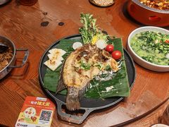 -老滇山寨•云南特色菜•地方菜•民族风情歌舞表演(金碧店)