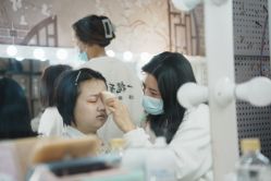 -一揽芳华汉服旗袍体验馆(拙政园店)