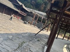 -苗人谷