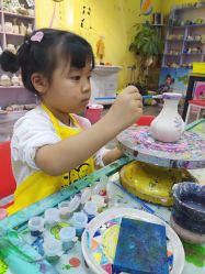-泥娃娃DIY陶吧(易生活购物公园店)