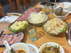 -黔三一夺夺粉酸汤火锅(百信店)