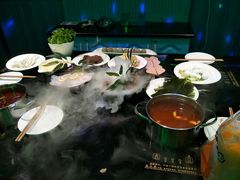 -唯爱KTV聚会餐厅(仙林东城汇店)