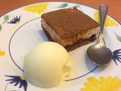 提拉米苏加雪糕-萨莉亚意式餐厅(鸿大广场店)