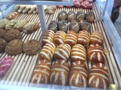 -焙丽拾光(麦凯乐直营店)