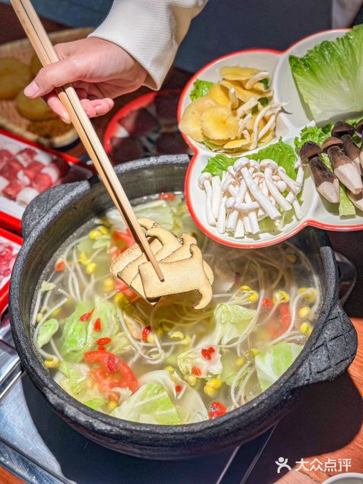 夺欢喜贵州酸汤牛肉火锅(静安寺店)图片