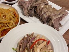 -贯贯吉·清真餐厅(浙江中路店)