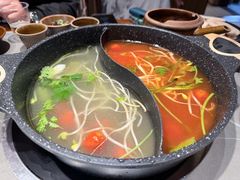 -苗阿哥酸汤牛肉火锅(体育场店)