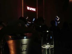 -TZ House音乐现场(来福士中心店)