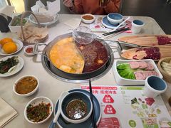 -左庭右院鲜牛肉火锅(浦江欢乐颂店)