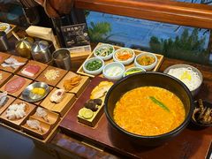 -银米·云南传统过桥米线(双廊黑金冠店)
