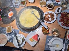 -一朵菌·野生菌探索家火锅(南亚店)