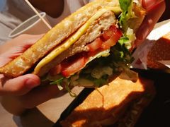 -The Habit Burger Grill 哈比特汉堡(复兴soho店)