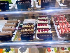 -红跑车蛋糕世界(网巾市店)