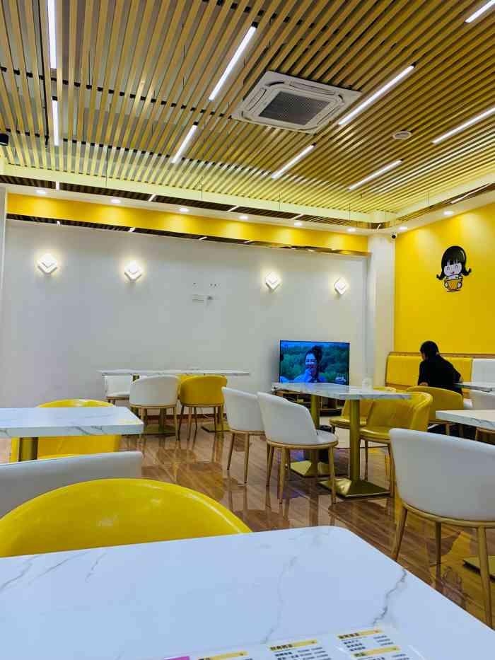 甜小样(蛇口旗舰店)-"他们家的火龙果鲜奶和珍珠仙草奶茶都非常的.