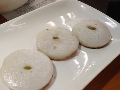 米粑粑-莲餐厅·湖北菜·潜江小龙虾店(愚园路店)