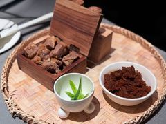 -左庭右院鲜牛肉火锅黑金店(陆家嘴中心店)