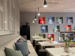 -潮一不贰·法式甜品·生日蛋糕·西式简餐(外滩店)