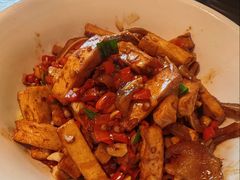 耳尖炒香干-八碗湘长沙市井菜(坡子街店)