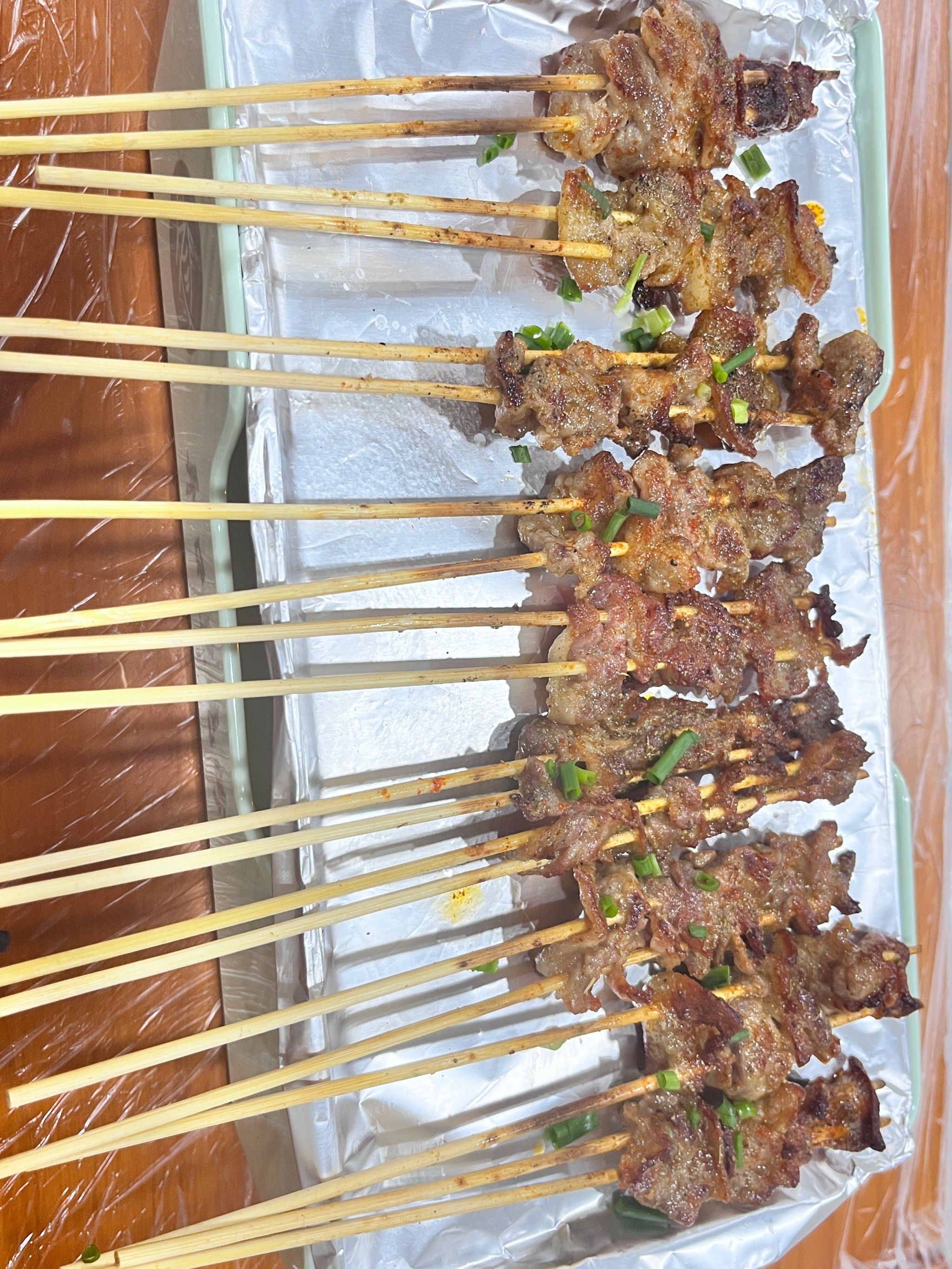 夜宵时间烧烤大餐