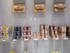 -好利来(青年宫店)