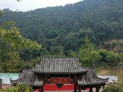 -楠柏弯休闲山庄(梨花溪店)