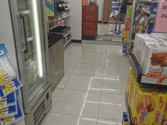 -711便利店(南海玫瑰园7084店)