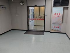 -引领英语·成人口语·雅思托福