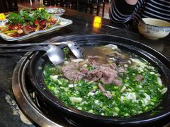-乐山食古香跷脚牛肉