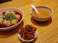 -八二小区抄手(龙湖上城天街店)