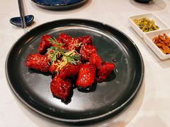 红酒泡沫牛仔粒-荟廷·晶萃(陆家嘴尚悦湾店)