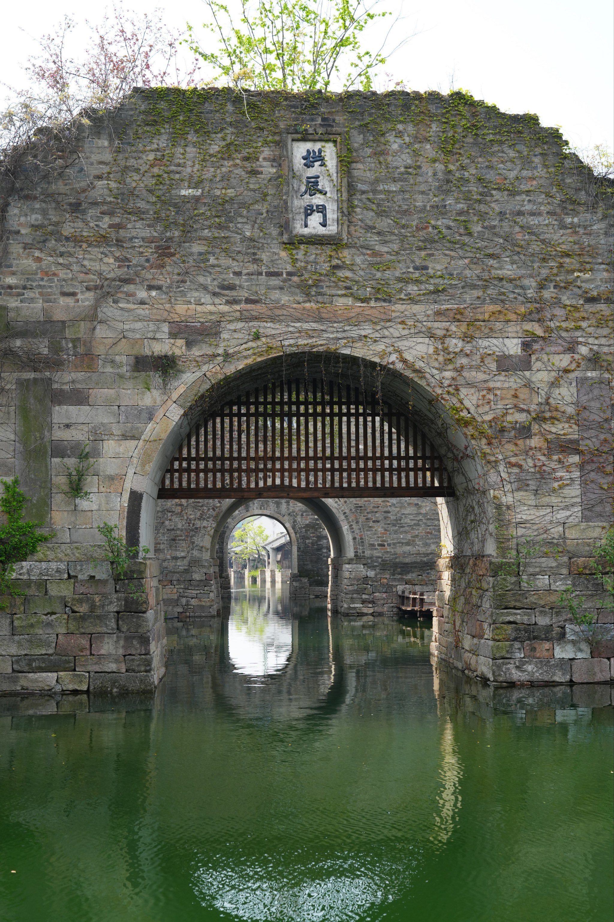 海宁盐官潮乐之城