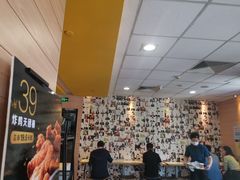 -麦当劳(卫星广场店)