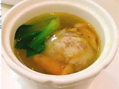 松茸蟹粉狮子头-老正兴菜馆(福州路店)