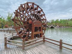 -茅山东方盐湖城景区