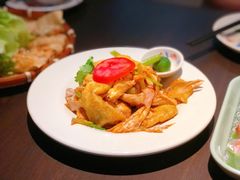 -大头虾越式风味餐厅(光明广场店)