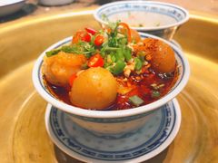 -沪小二炭火蛙锅(淮海中路美食不夜城店)