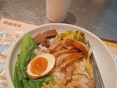 金奖卤鹅肉饭-陈鹏鹏潮汕菜(宝安机场T3航站楼店)