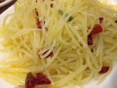 酸辣土豆丝-东北农家小院(定西路店)