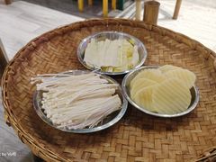 -巴隆门重庆老火锅(太湖路店)