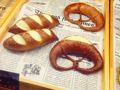 经典德国碱水面包-啊噗吐呦现场烘焙(麦凯乐店)