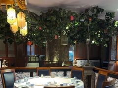 -八府香鸭·啫啫煲(华山路店)