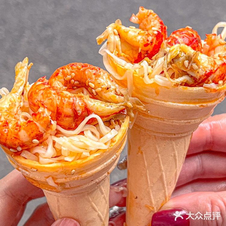 嗯....南京的龙虾粽子🦞怎么不算喜欢呢？