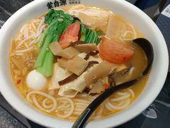-蒙自源米线大王(东站店)