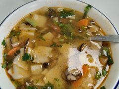 -明记汤揪片子炒面(红山市场特色美食街店)