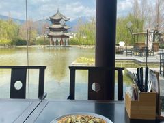 -丽江悦榕庄酒店-明月·雪山庭院餐厅