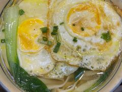 -乡土黄·鲜牛肉火锅·小龙虾(兴业街店)