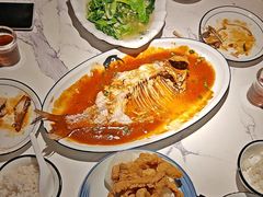 -小凤庭·地道湖北菜武昌鱼·藕汤(38年黄鹤楼店)