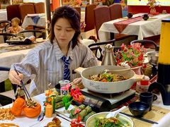 -刘姐啤酒鱼民族演艺餐厅(西街总店)